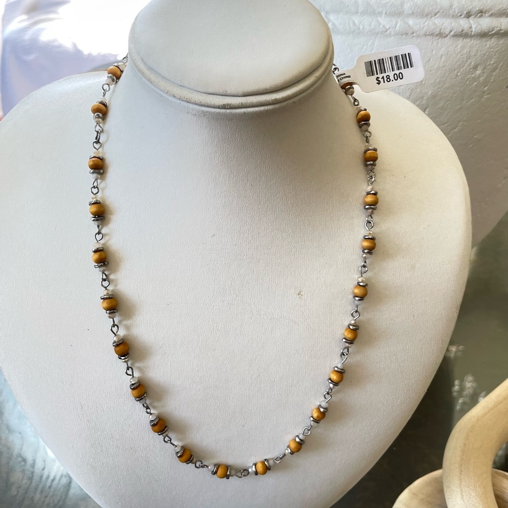 Beaded necklace